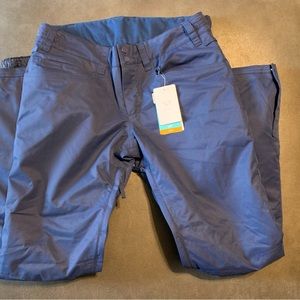 ROXY brand snow pants.  Dark blue.  Sz Med.